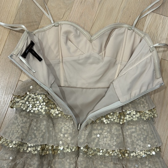 BCBG Mini Drew. Champagne and Gold Sequence. Size 4 - Picture 6 of 8